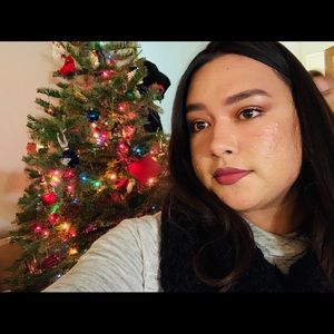 Meet your Posher, Angelina